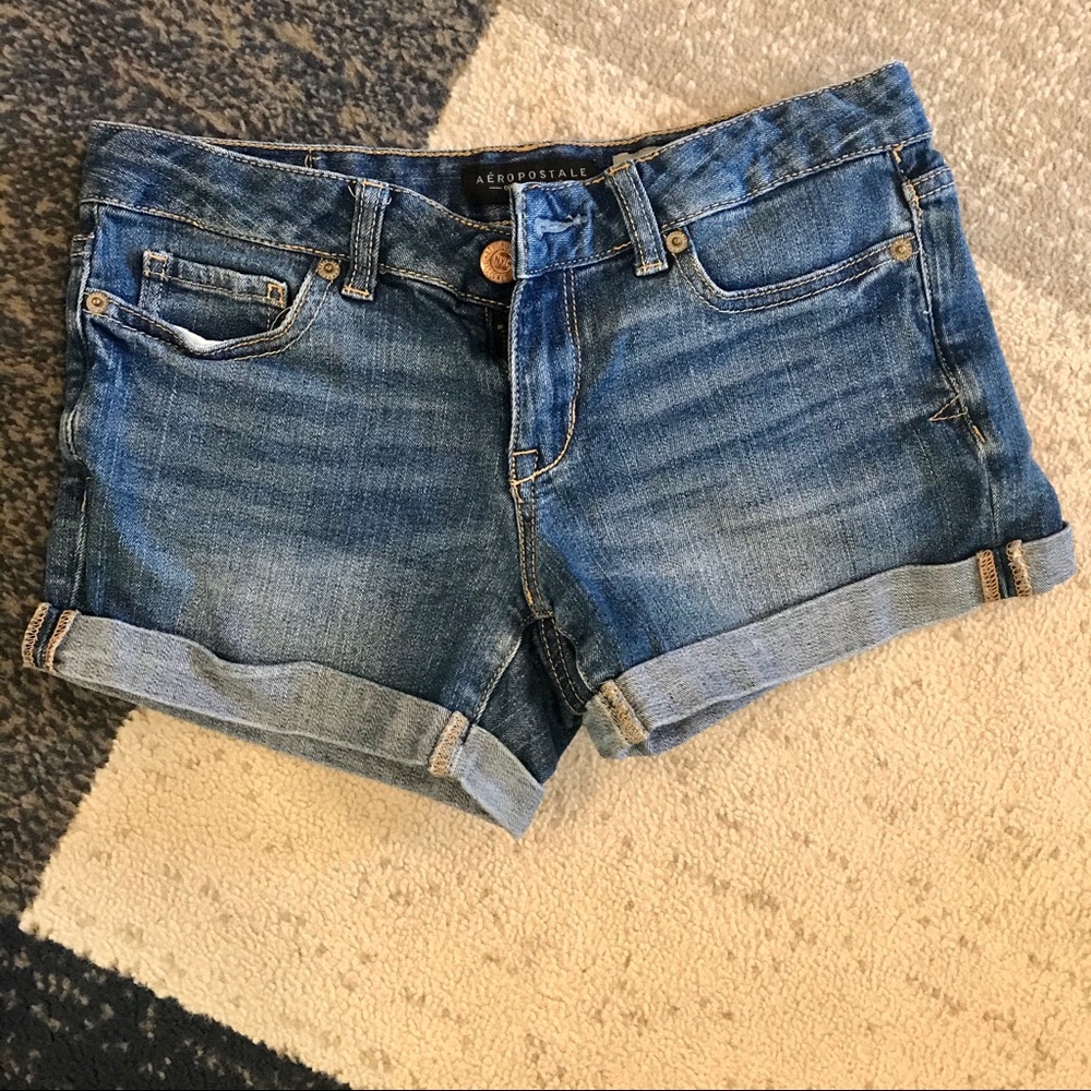 🙌🏽Aeropostale Midi Shorts🙌🏽